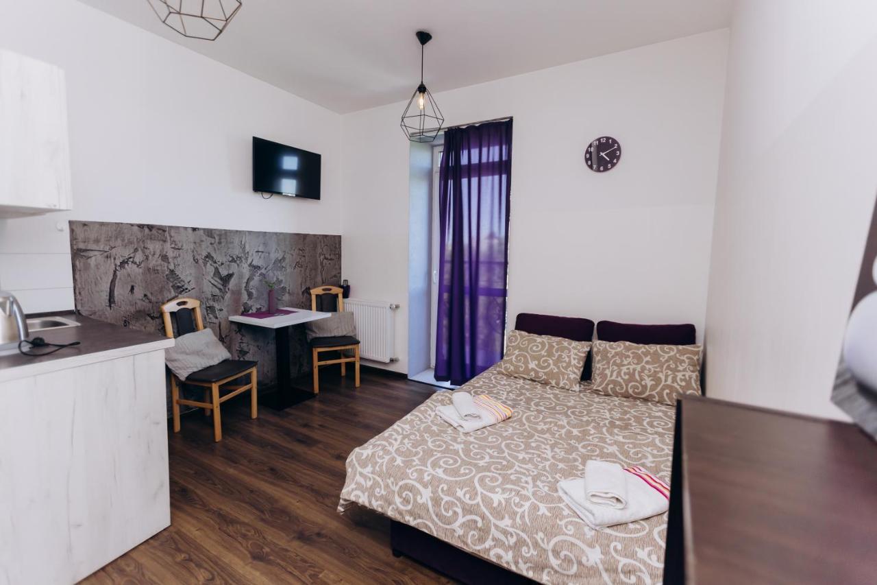 Нові Apartments Біля Жд Вокзалу Ivano-Frankivsk Extérieur photo